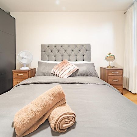 Modern Flat In Prime Location Near Shoreditch & Brick Lane London Eksteriør bilde